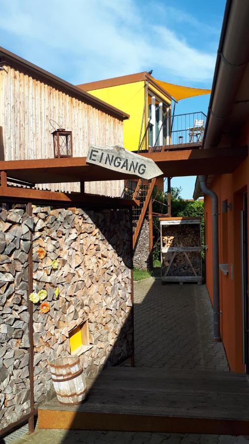 Glueck Holiday Eventhaus Uffenheim Exteriör bild